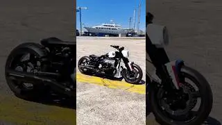 MENACING BMW R18 By Arjanvandenboom