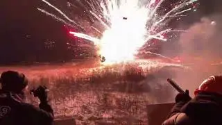ХАЗЯЕВА ПОДОРВАЛИ МАШИНУ С ФЕЙРВЕРКОМ