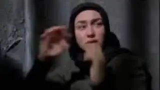 Рӯй молӣ ин занро мегиран бетарафон.