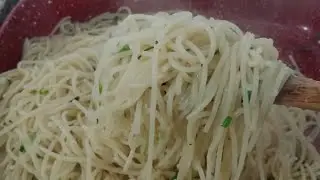 MACARRÃO ALHO E ÓLEO SUPER FÁCIL DE FAZER