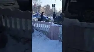 Менты попали