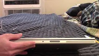 Mid-2007 MacBook Pro Unboxing and First Boot
