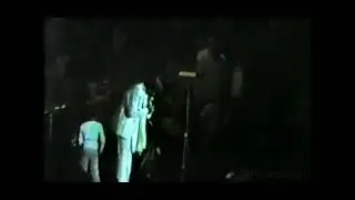 AMITABH BACHCHAN OLD VIRAL VIDEO WENT VIRAL | BACHCHAN SAAB INTRODUCING HIS KIDS ON STAGE