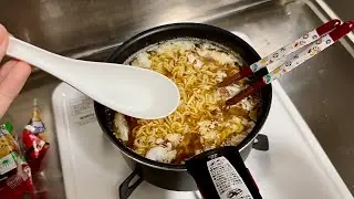 Real instant ramen made at home by a single Japanese man