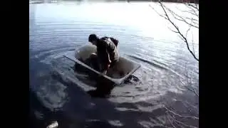 Ukrainian marines crossing the Dniepr