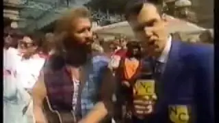 Bee Gees as streetmusicians