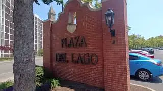 PLAZA DEL LAGO (VERY OLD SHOPPING) Wilmette (NO MAN'S LAND) IL