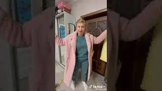 Чем кормить белочку?) 