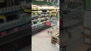 Трусы превращаются в маски