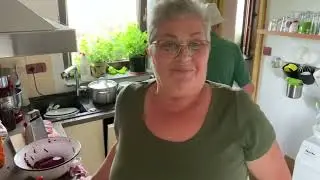 Ещё один день в чешской деревне.Муж приехал на помощь.