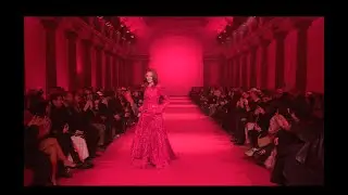 VETEMENTS AH24-25 SHOW