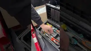 Распаковка машины мастера по ремонту стиральных машин.