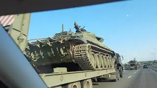 Танки в городской черте