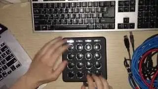 Ivasionbox - finger drumming performance (ableton, midi fighter)
