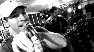 'Dead Leaves and the Dirty Ground' LIVE - The White Stripes (covered by The Red Sands)