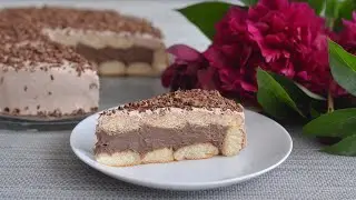 A simple cake is ready in 15 minutes. It melts in your mouth and there is no burning.