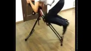 The video tell how to use the 5 minutes shaper with different workout position