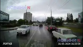 Момент ДТП у Миколаєві
