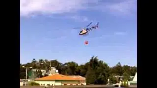 Helicóptero de combate a incêndios abastece na Quimiparque - Estarreja