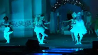 завораживающий танец КУКЛЫ ТАНЦУЮТ