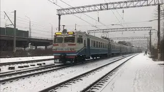 Электропоезд ЭР9м-388 с поездом №6045 Тернополь-Львов