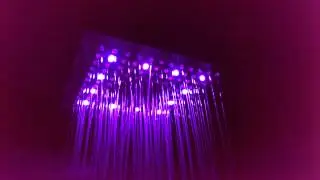 LED Shower head that changes color with temperature