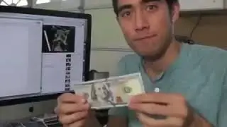 Фокусник вытворяет фокусы.