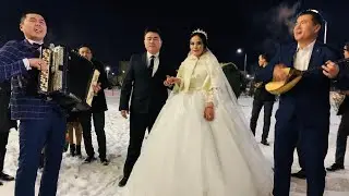 Мади Досыбаев, Әли Сәрінтаев - Күміс құман-ай /Халық әні