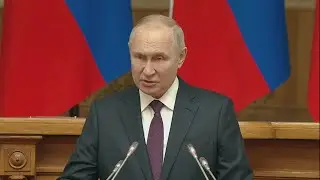 Путин: на самоизоляцию Россия уходить не собирается