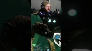 Close encounter with Sea Emperor in Subnautica