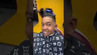 Cutting random kids hair in walmart😂