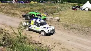 Safari Race Zhovti Vody RUH2024. Експозиція ретро автомобілей. Перше в історії України змагання
