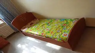 Кровать из дерева со звездой Алатырь