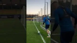 Артем Довбик на тренуванні