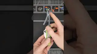 Assembling a Double Spydernox in 60 seconds    #customknives #customsak