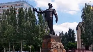 Держись Донецк,  держись Луганск!