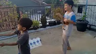 Main Layangan Di Loteng!! Ga Ada Lawan nya Angin nya Juga Kenceng Banget