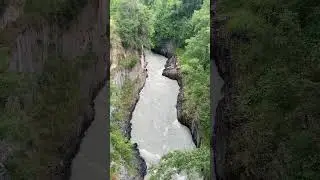 მთის მდინარე/горная река