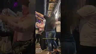 Hiburan sederhana tapi menghiburkan ..Biarkan Cintamu Berlalu  - Bob Sentuhan