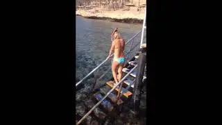 Беременная двойней ныряет в Красное море, Sharm el Sheikh, Coral Beach Tiran