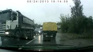 авария 24 08 13 грузовичёк и логан