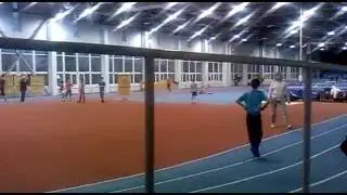 Тренировка в легкоатлетическом манеже на Березняках.
