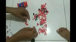 Menyusun lego mini Spiderman 7