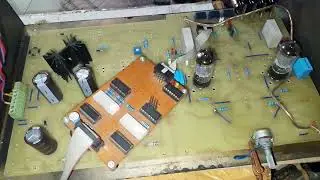 Prototype preamplifier tabung dengan microcontroller dan control status relay.