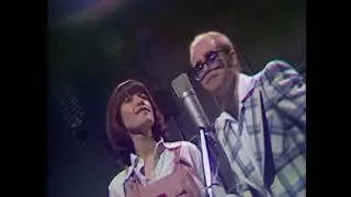 Elton John - Don't Go Breaking My Heart (with Kiki Dee)