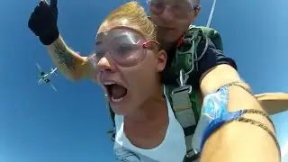 Прыжок с парашютом БЕЗ ЦЕНЗУРЫ! Девушка жжёт! SKYDIVE SPB