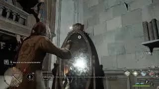 Hogwarts Legacy Talking Mirror roasts me as I walk by