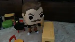 Οι μεθυσμένοι Χαζούλης Hello Neighbor