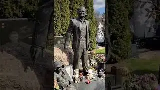 могила Владислава Галкина