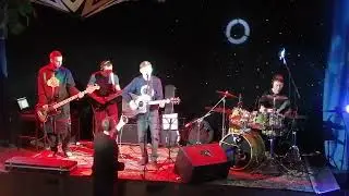 На концерте: Другая реальность